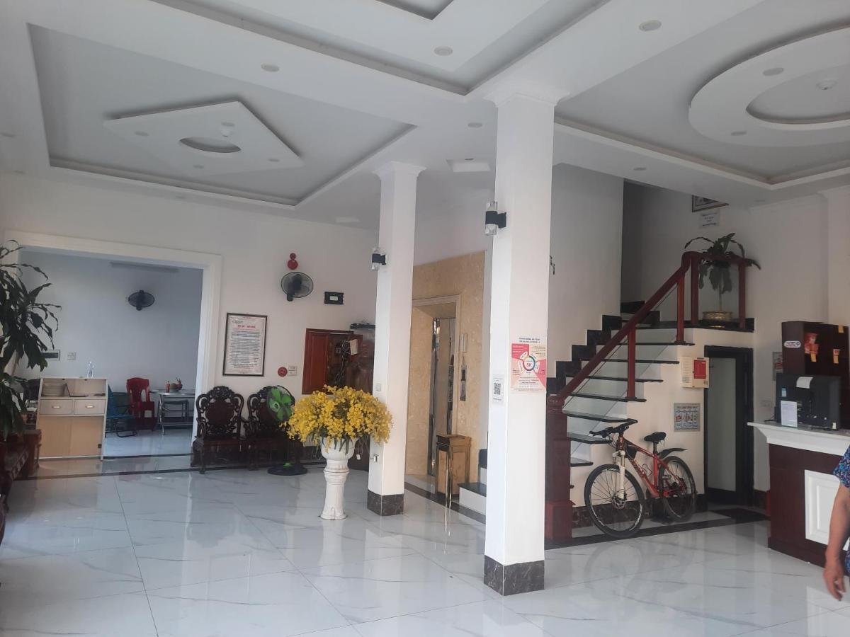 Nha Nghi Trung Hau Hotel Mong Cai Екстериор снимка